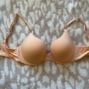 Victoria’s Secret Peach Bra